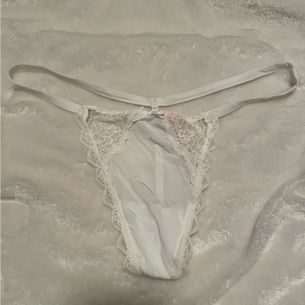 Vintage Victoria's Secret Dream Angels White Satin Lace V-String Thong Panty